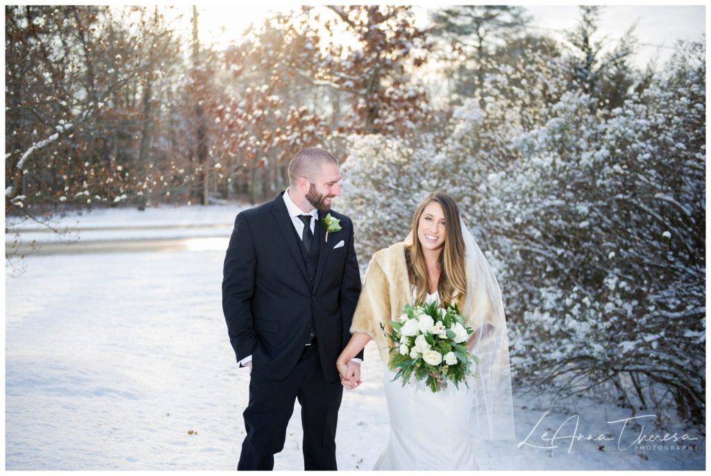 winter weddng pictures Carriage House Galloway, NJ Wedding Photos
